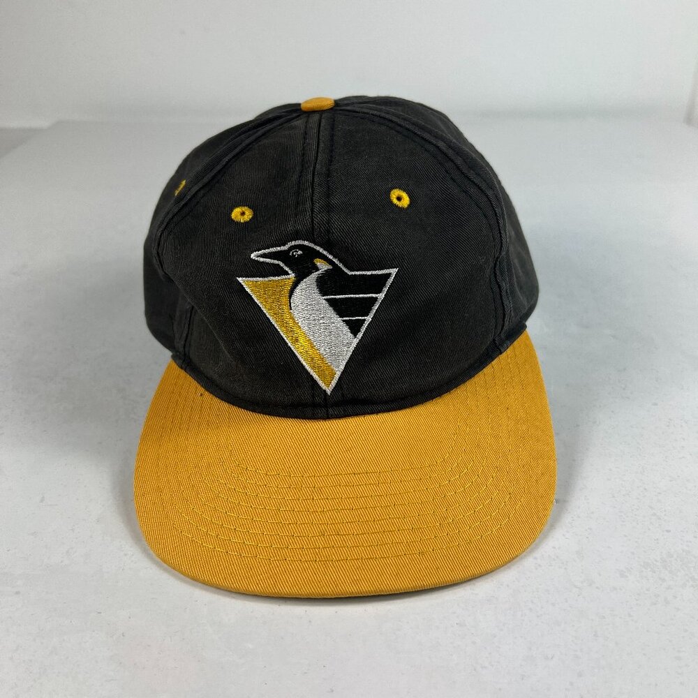 VTG AJD NHL Pittsburgh Penguins Snap Back Hat Adjustable Black Yellow Faded Cap